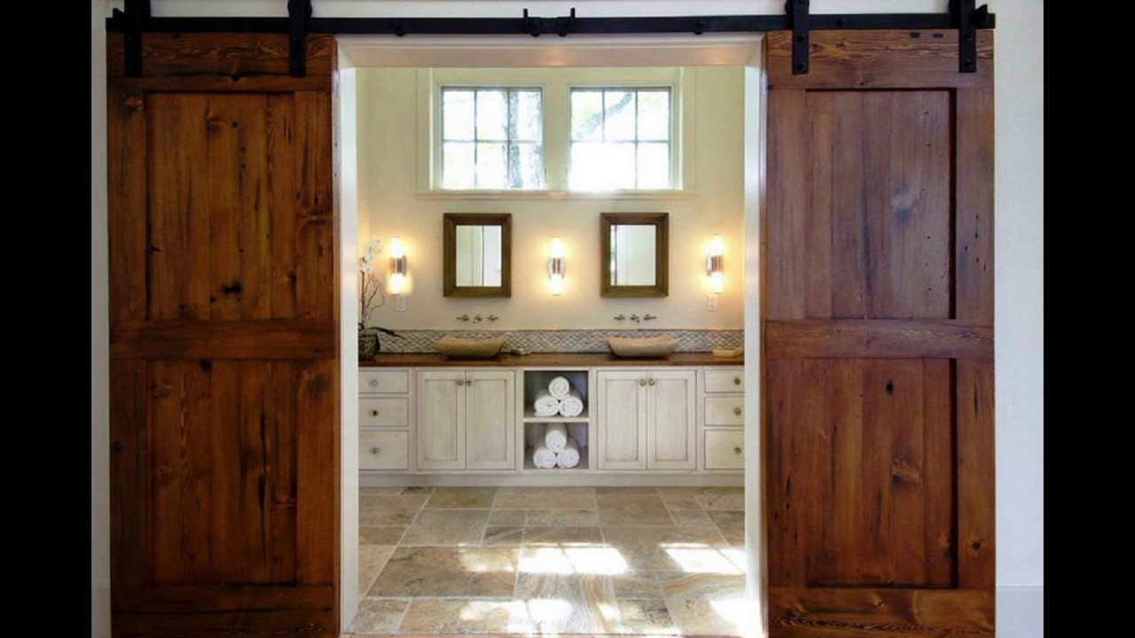 Амбарные двери, барные стулья и ПВХ-плинтусы — почему от них стоит отказаться при ремонте