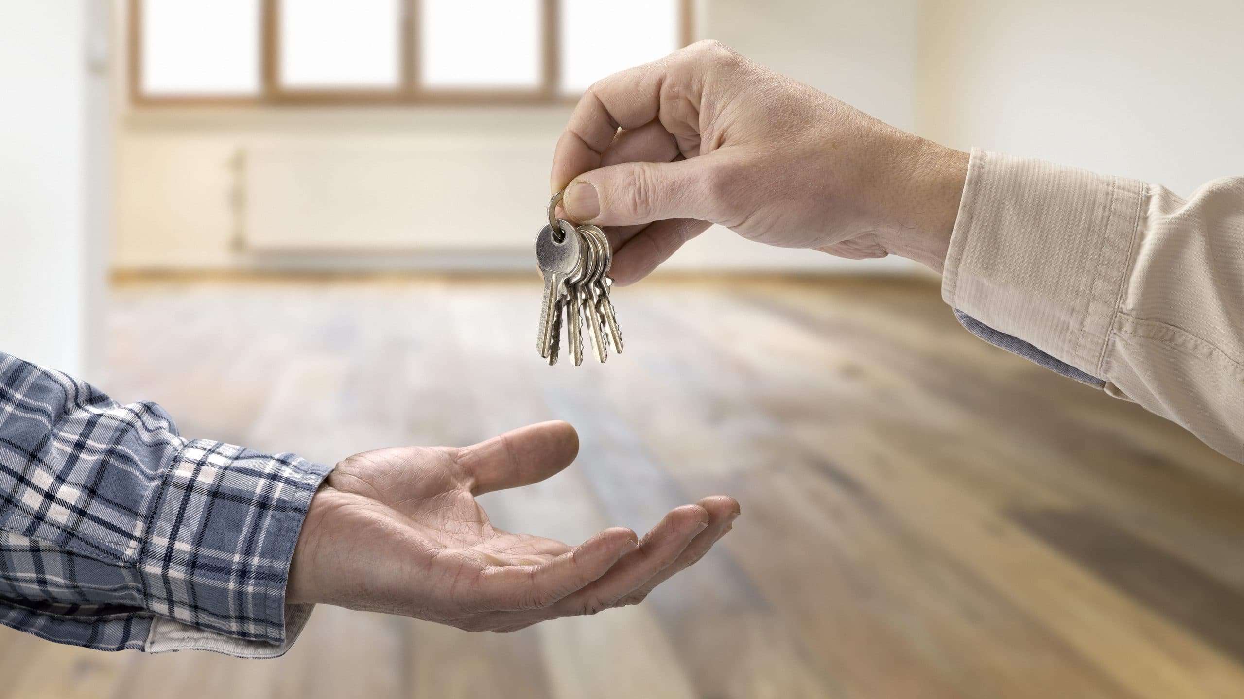 7 проверенных способов снять жилье за границей без переплат и рисков