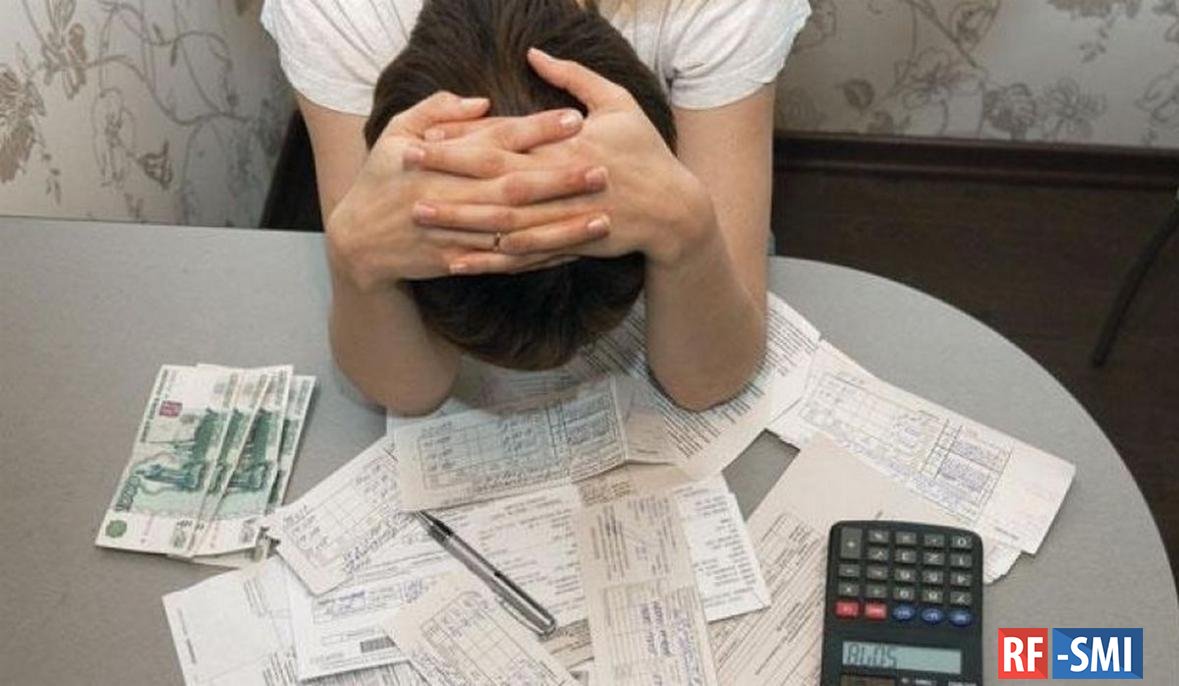 Должникам по ЖКХ дали передышку — новые правила начисления пеней