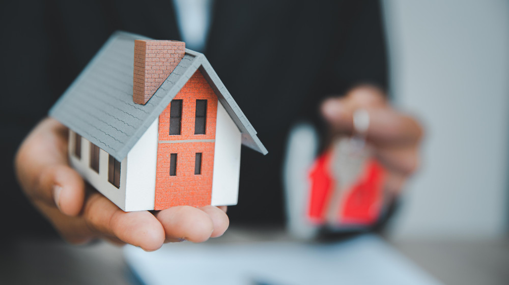 Отмена комиссий по ипотеке сэкономит покупателям сотни тысяч рублей