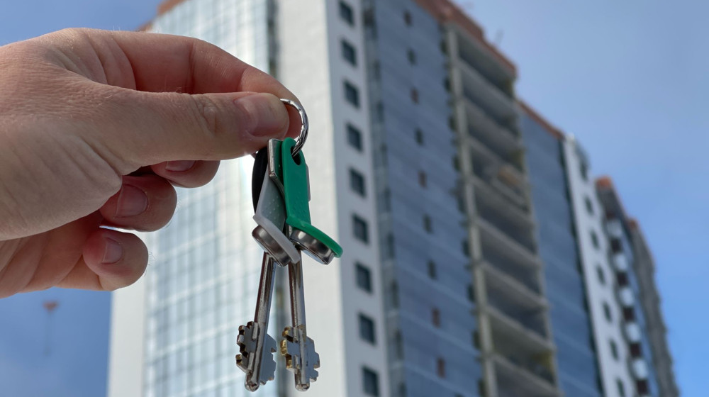 Виталий Мутко сравнил арендное жилье и ИЖС с запасными футболистами — что это значит для россиян