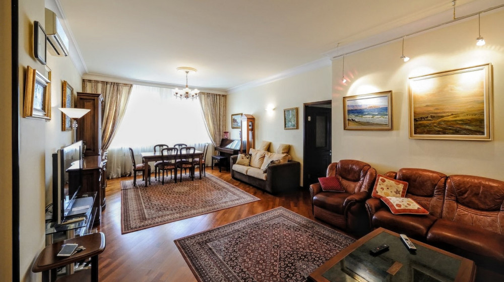 В Москве продают 16-комнатную квартиру в доме Елисеева за 102 миллиона