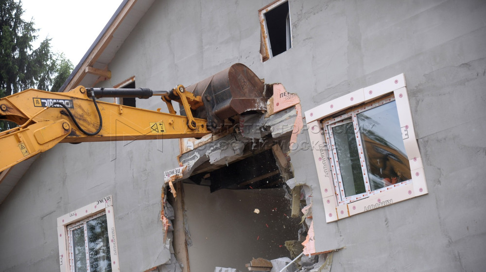 Москва сносит опасные самострои – какие дома исчезнут в 2024 году